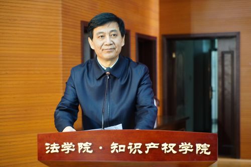 王亚杰.jpg