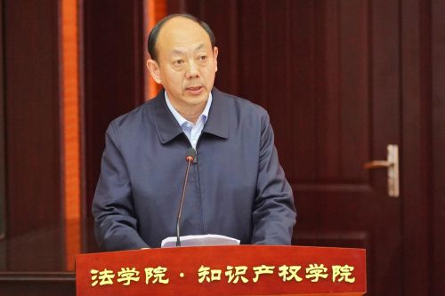 董小龙.jpg